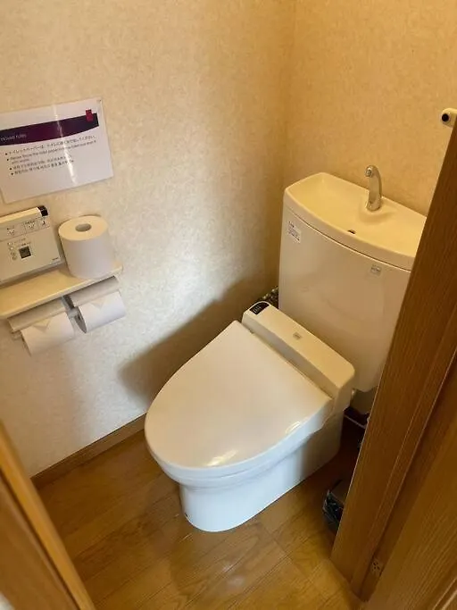 Apartment 【Color日本橋黒門】Max10名宿泊可能＊日本橋駅まで徒歩１分で便利＊黒門市場入り口＊Big Sale＊ Osaka